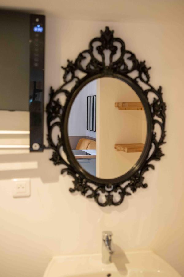 Le Parc Du Magnolia Bed & Breakfast Montbéliard Екстериор снимка